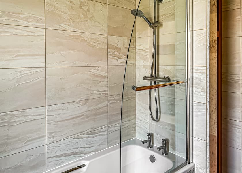 Minster - Flaxton Meadows Luxury Lodges, Flaxton