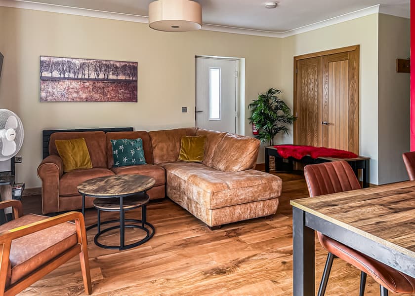 Kingfisher - Flaxton Meadows Luxury Lodges, Flaxton