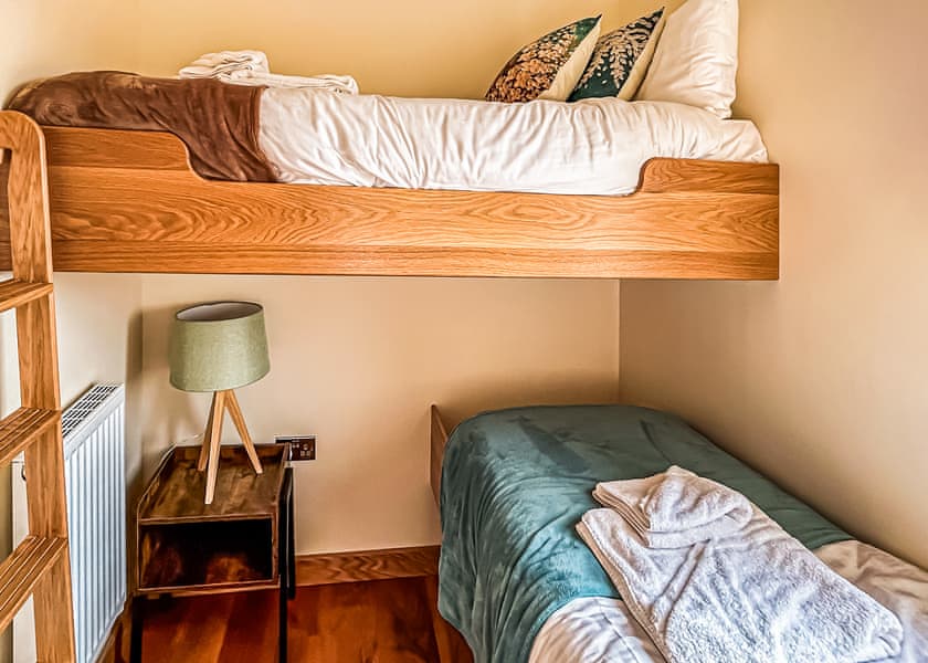 Kingfisher - Flaxton Meadows Luxury Lodges, Flaxton