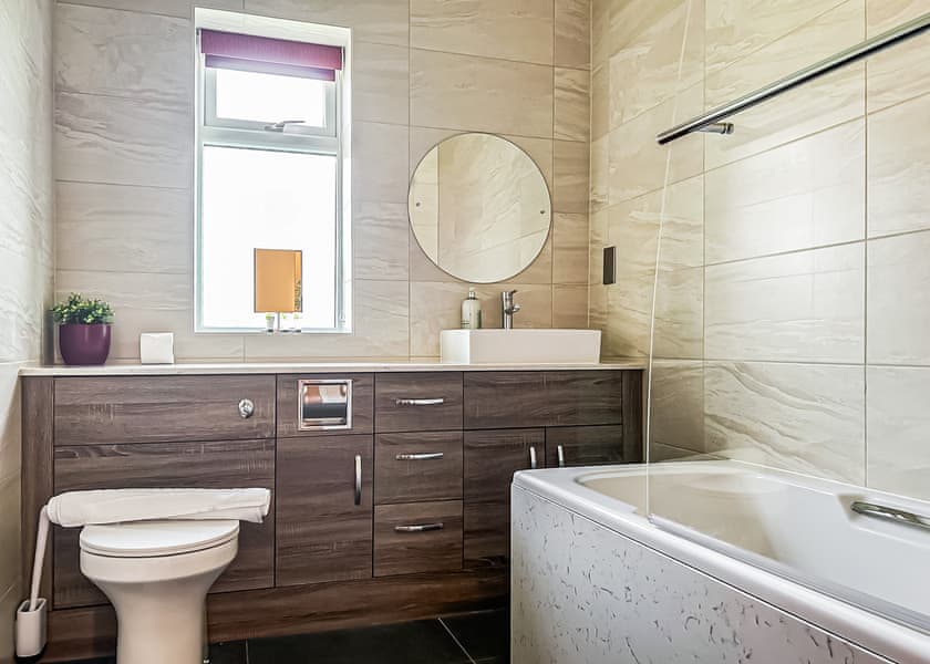 Kingfisher - Flaxton Meadows Luxury Lodges, Flaxton