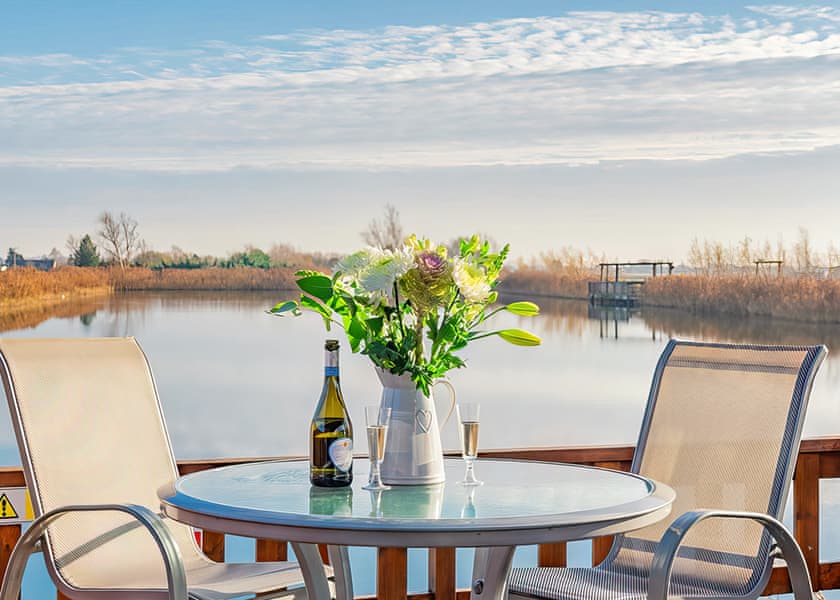 Cathedral View VIP - Fenview Lakes, Ely
