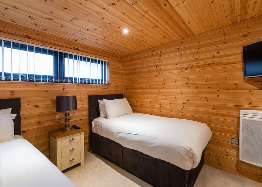 Cathedral View VIP - Fenview Lakes, Ely