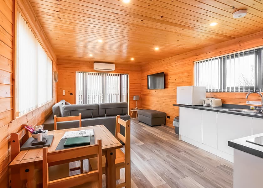 Egret Lodge VIP - Fenview Lakes, Ely