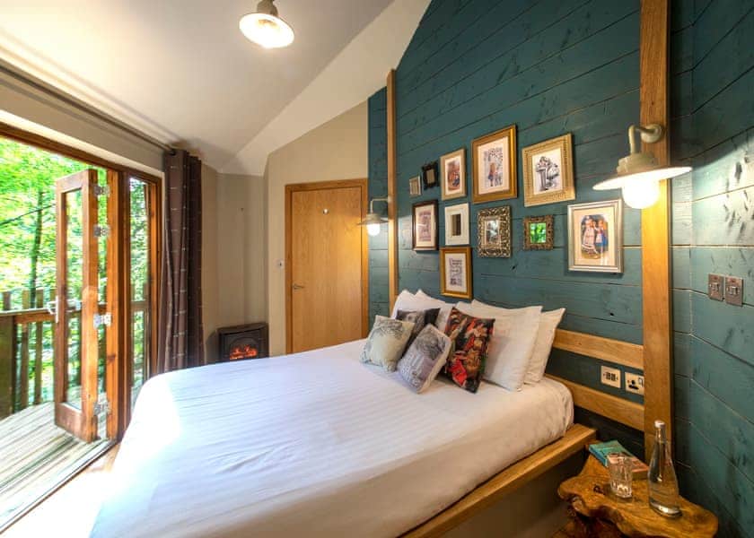 Forest of Dean Golden Oak Treehouse Meadow (Pet) - Forest of Dean Lodges, Coleford