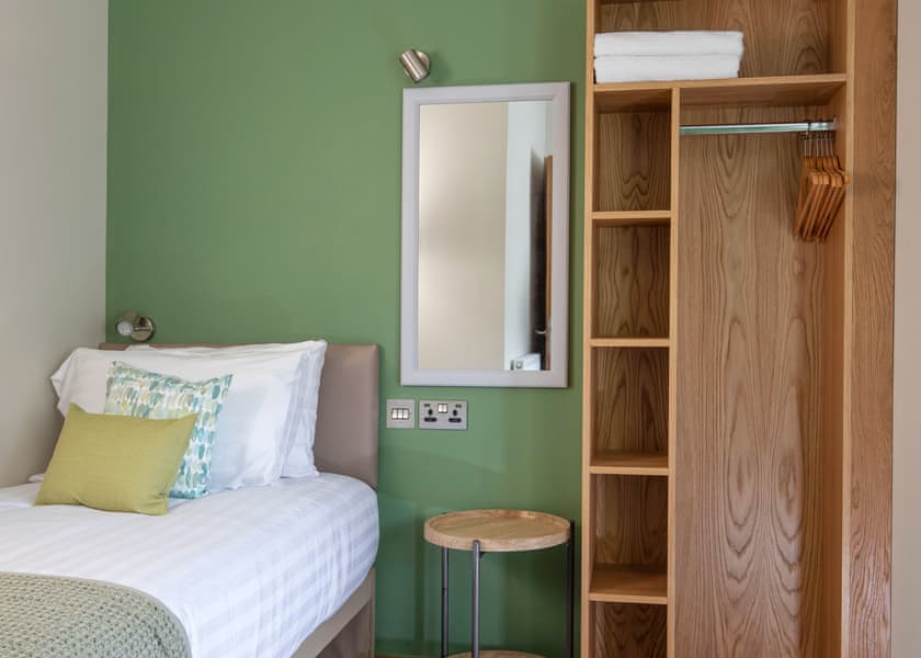 Forest of Dean Golden Oak Treehouse Meadow (Pet) - Forest of Dean Lodges, Coleford