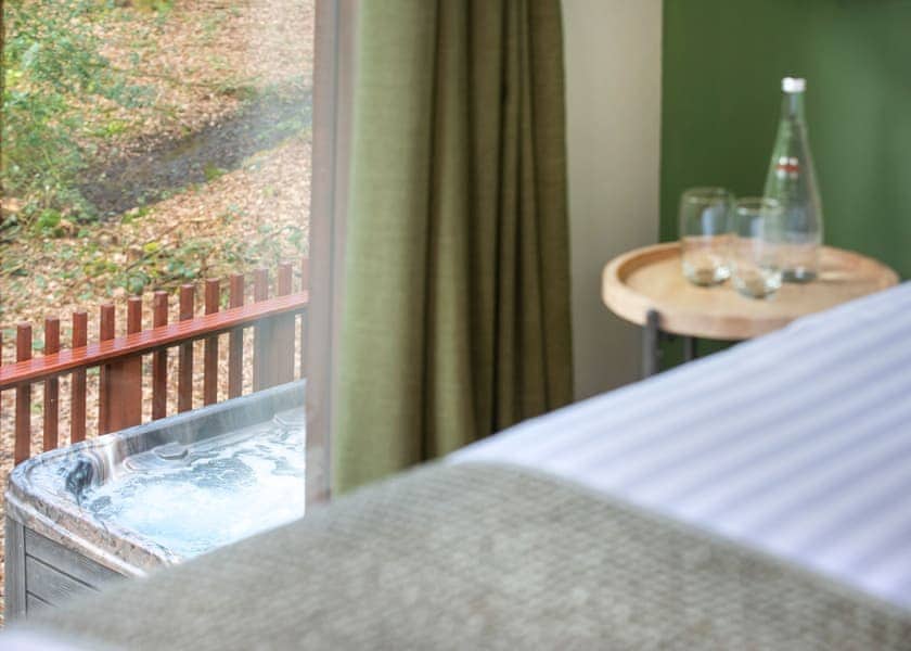 Golden Oak Treehouse - Forest of Dean Lodges, Coleford