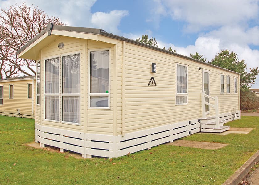 Sensation 3 (Pet) - Forest Edge, St. Leonards, Ringwood