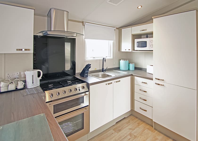 Sensation 3 (Pet) - Forest Edge, St. Leonards, Ringwood