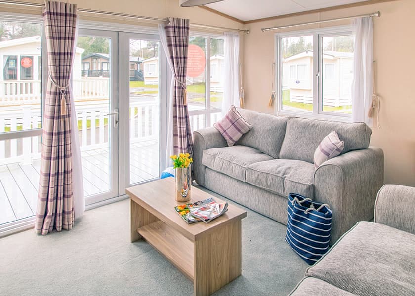 Sublime 2 Caravan (Pet) - Forest Edge, St. Leonards, Ringwood