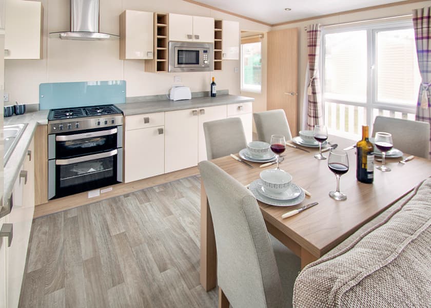 Sublime 2 Caravan (Pet) - Forest Edge, St. Leonards, Ringwood