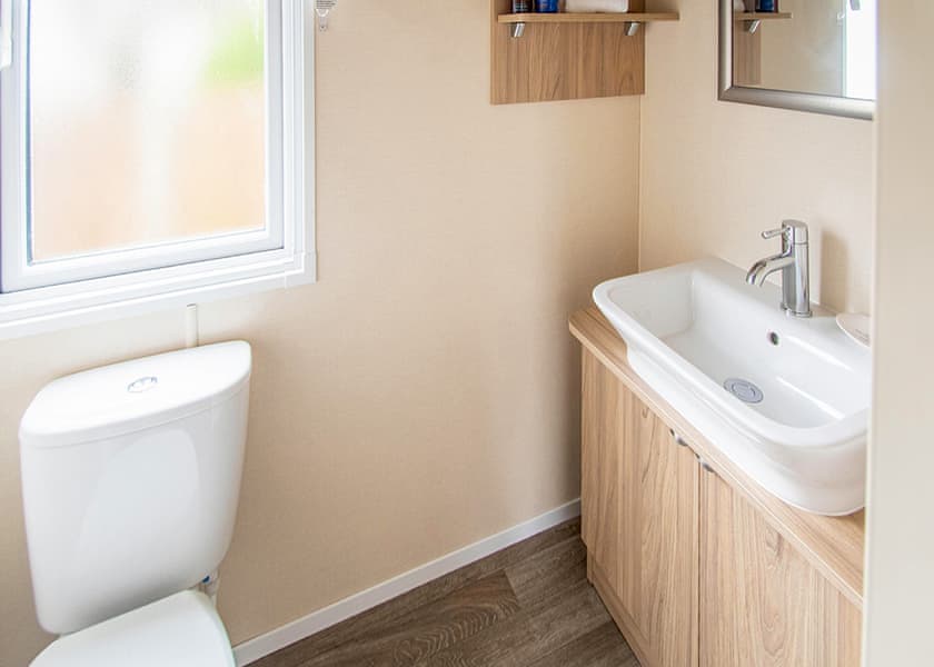 Sublime 2 Caravan (Pet) - Forest Edge, St. Leonards, Ringwood