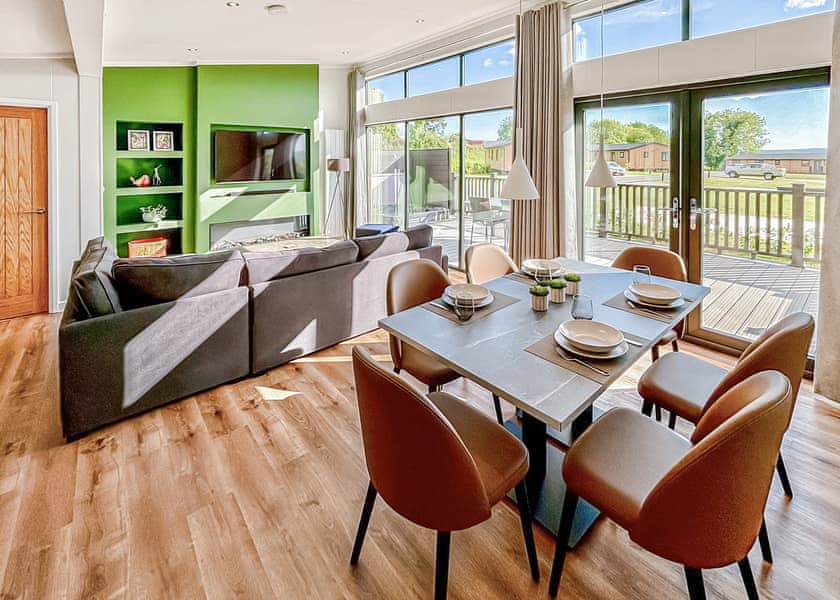 Royal Forest Lodge - Forest Hills Lodges, Coleford