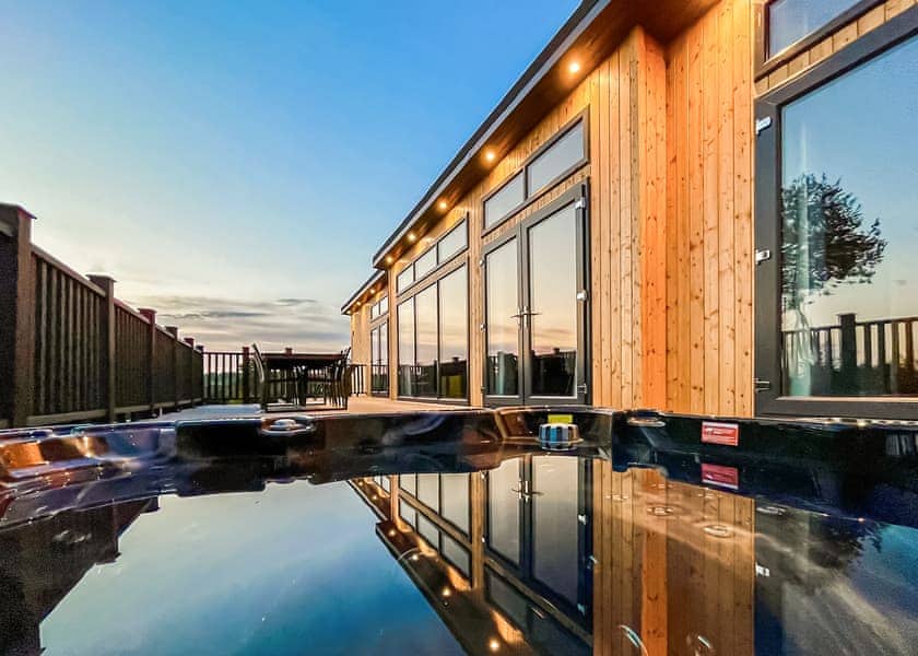 Avon Forest Lodge - Forest Hills Lodges, Coleford, Forest oF Dean
