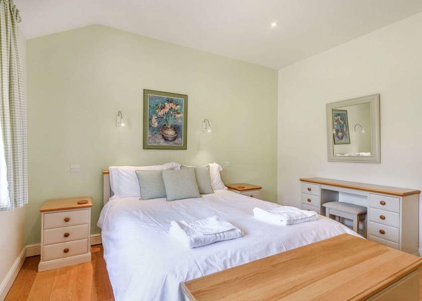 Berkeley Elite Spa - Ford Farm Lodges, Kilcot, Newent