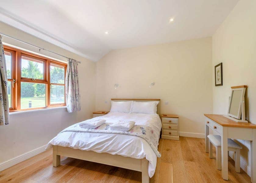 Berkeley Elite Spa - Ford Farm Lodges, Kilcot, Newent