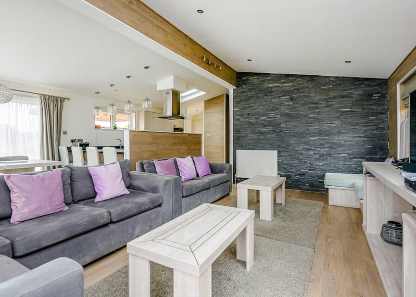 Platinum Spa Pet - Aspen Country Park, Bury St Edmunds