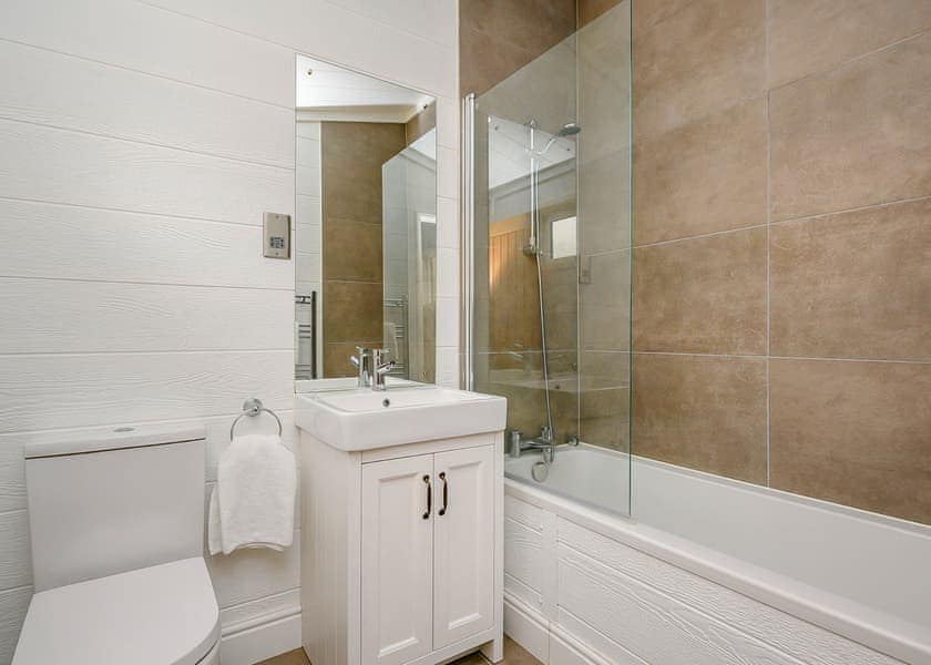 Signature Spa Pet - Aspen Country Park, Bury St Edmunds