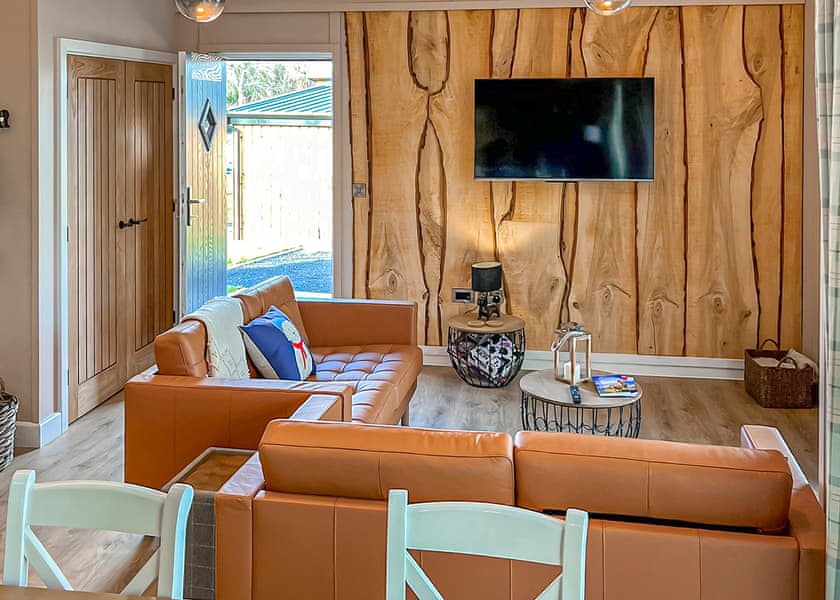 Lodge 2 Bed VIP - The Warrens at Foxtail, Gledrid, Chirk