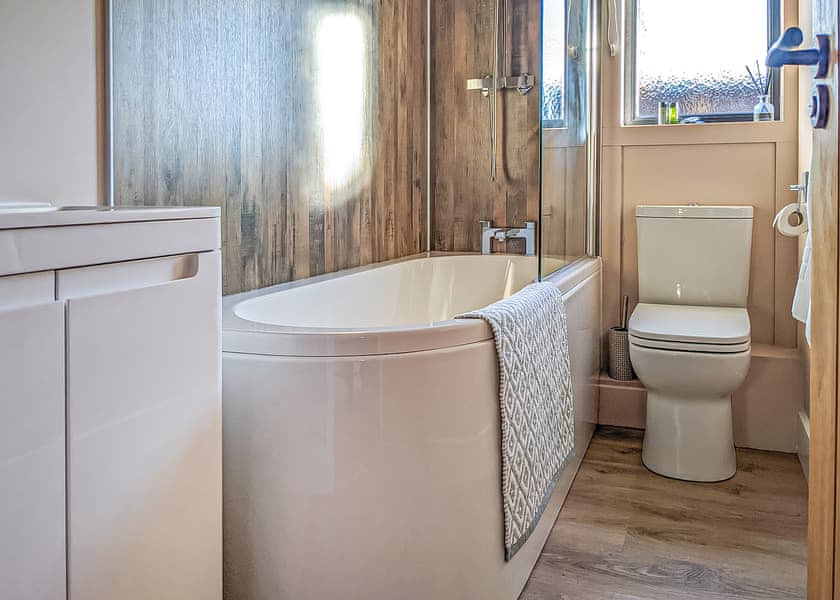 Lodge 3 Bed VIP - The Warrens at Foxtail, Gledrid, Chirk