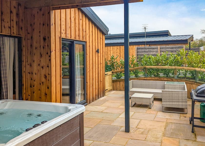 Lodge 2 VIP Pets - The Warrens at Foxtail, Gledrid, Chirk