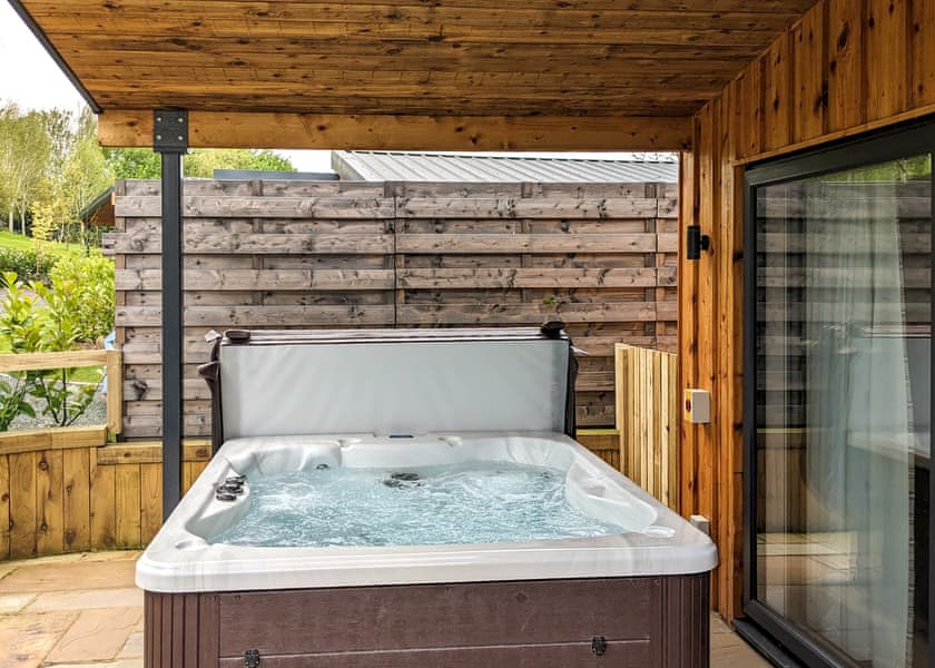 Lodge 2 VIP Pets - The Warrens at Foxtail, Gledrid, Chirk