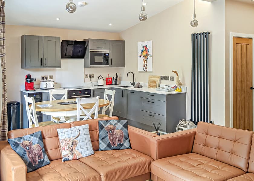 Lodge 2 VIP Pets - The Warrens at Foxtail, Gledrid, Chirk