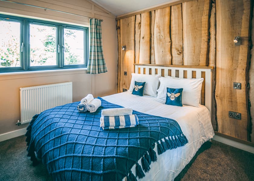 Lodge 2 VIP Pets - The Warrens at Foxtail, Gledrid, Chirk