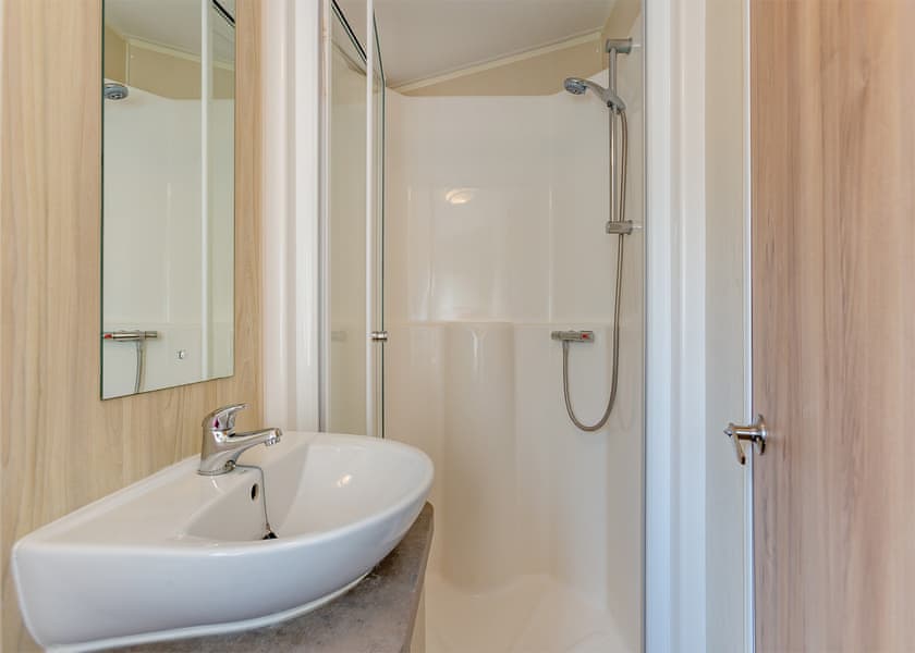 Sea Breeze - Freshwater Beach Holiday Park, Burton Bradstock, Bridport