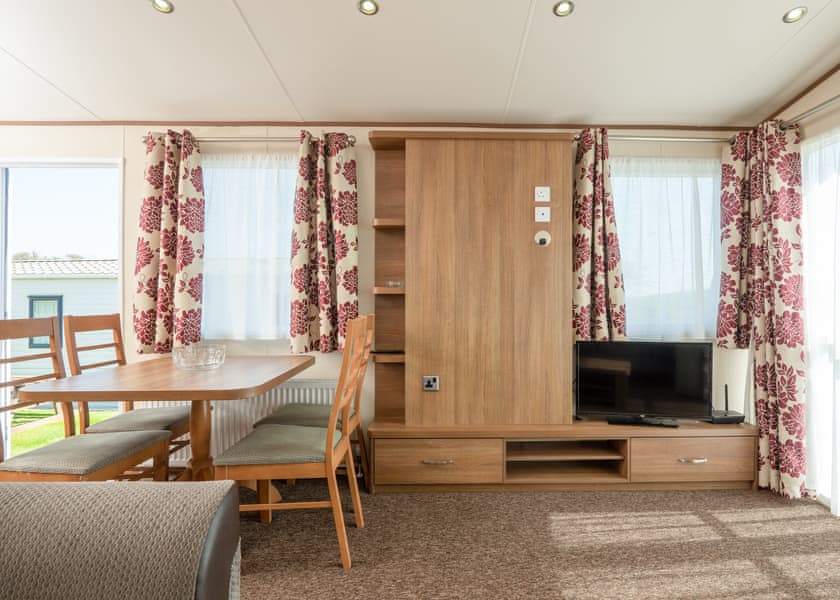 Sea Breeze Pet Friendly - Freshwater Beach Holiday Park, Burton Bradstock, Bridport