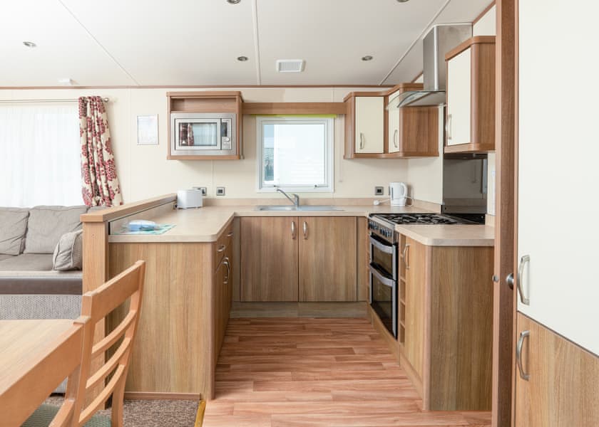 Sea Breeze Pet Friendly - Freshwater Beach Holiday Park, Burton Bradstock, Bridport