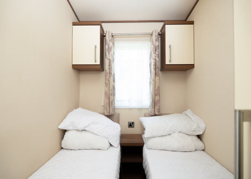 Sea Breeze Pet Friendly - Freshwater Beach Holiday Park, Burton Bradstock, Bridport