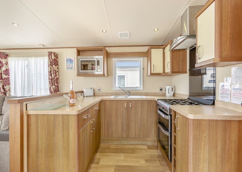 Sea Scape - Freshwater Beach Holiday Park, Burton Bradstock, Bridport