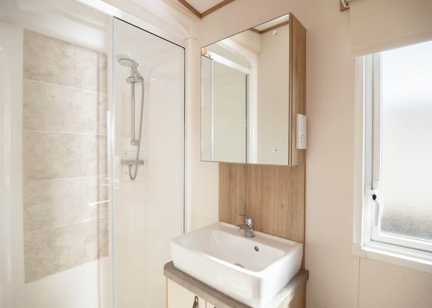 Sea Scape Pet Friendly - Freshwater Beach Holiday Park, Burton Bradstock, Bridport