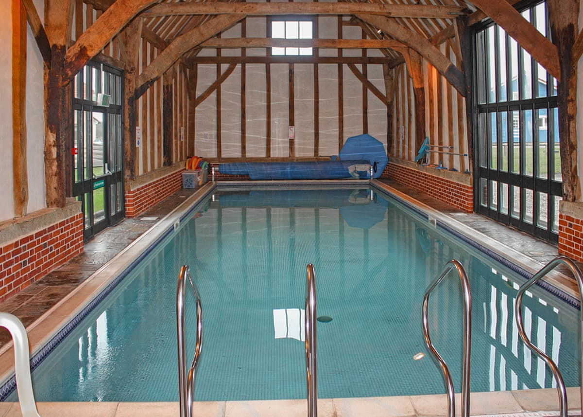 Fairway Lakes Lodges - Holiday lodge in East Anglia - Image 2