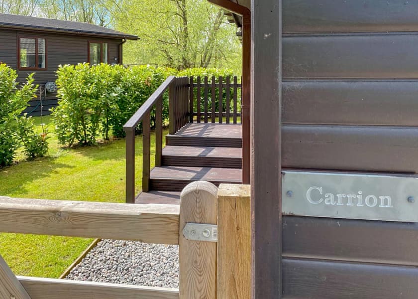 Lakeside Lodges - Fairwood Lakes Holiday Park, Westbury