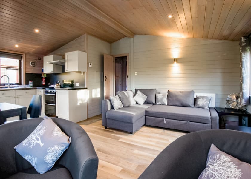 Lakeside Lodges - Fairwood Lakes Holiday Park, Westbury
