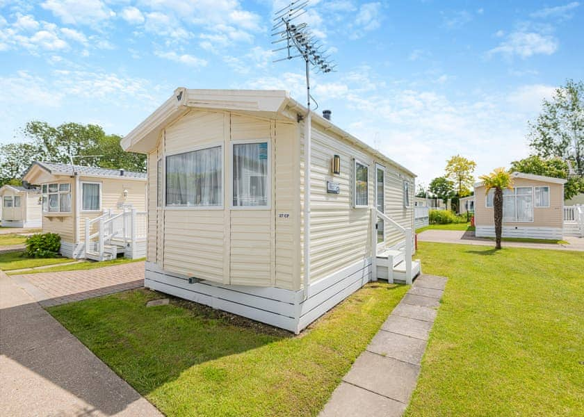 Quex Caravan - Foxhunter Park, Monkton, Nr Ramsgate