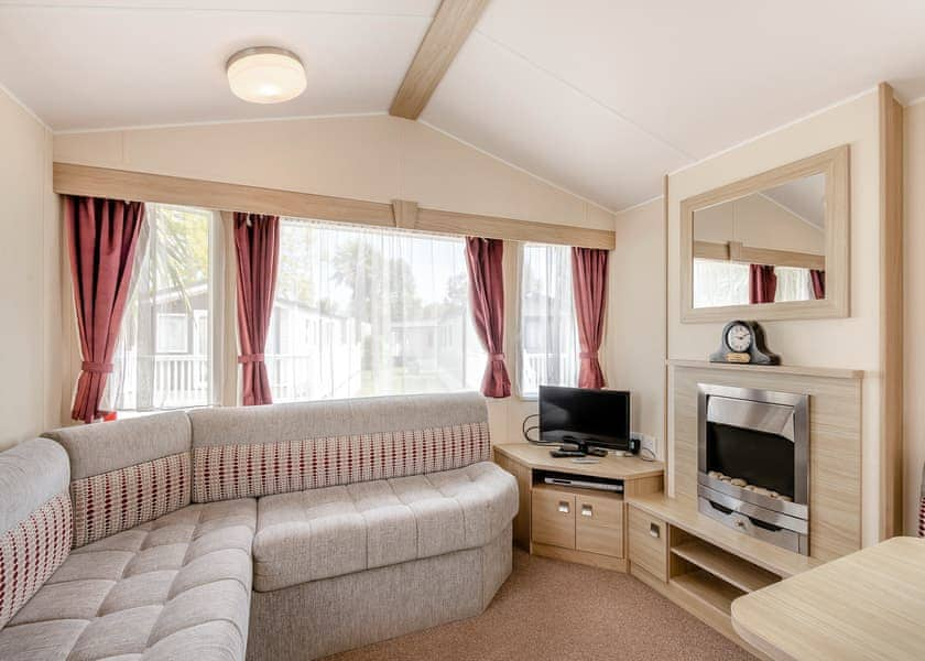 Manston Caravan - Foxhunter Park, Monkton, Nr Ramsgate