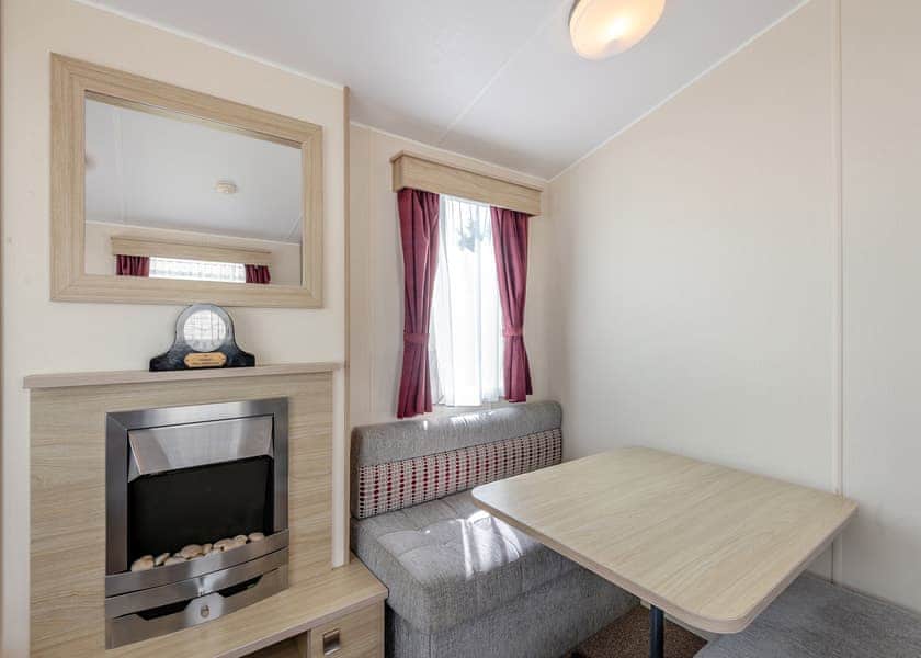 Manston Caravan - Foxhunter Park, Monkton, Nr Ramsgate