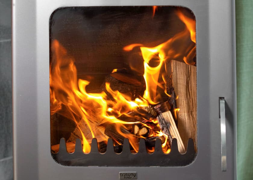 Golden Oak 2 Pet - Garwnant Brecon Beacons, Merthyr Tydfil