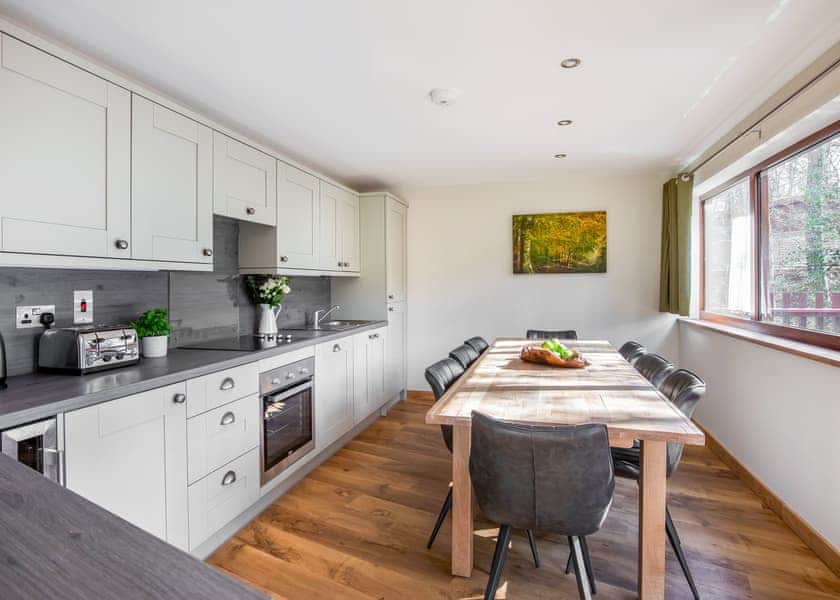 Golden Oak Treehouse Pet - Garwnant Brecon Beacons, Merthyr Tydfil