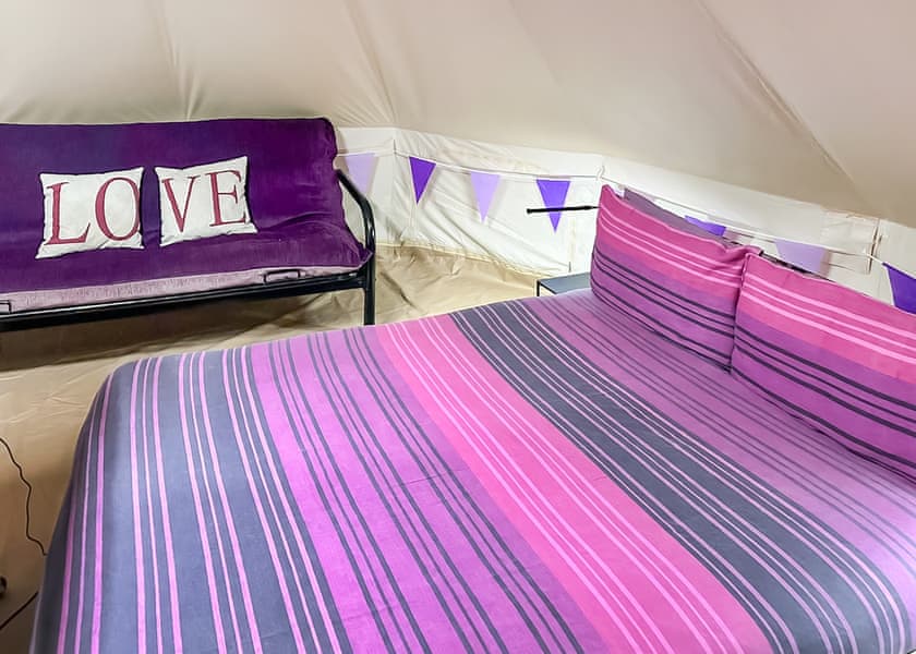 Plum Pudding - Glamp @ The Priory, Aldeby