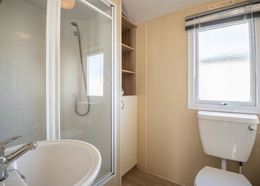 Silver 4 + 2 - Golden Gate Holiday Centre, Towyn, Conwy