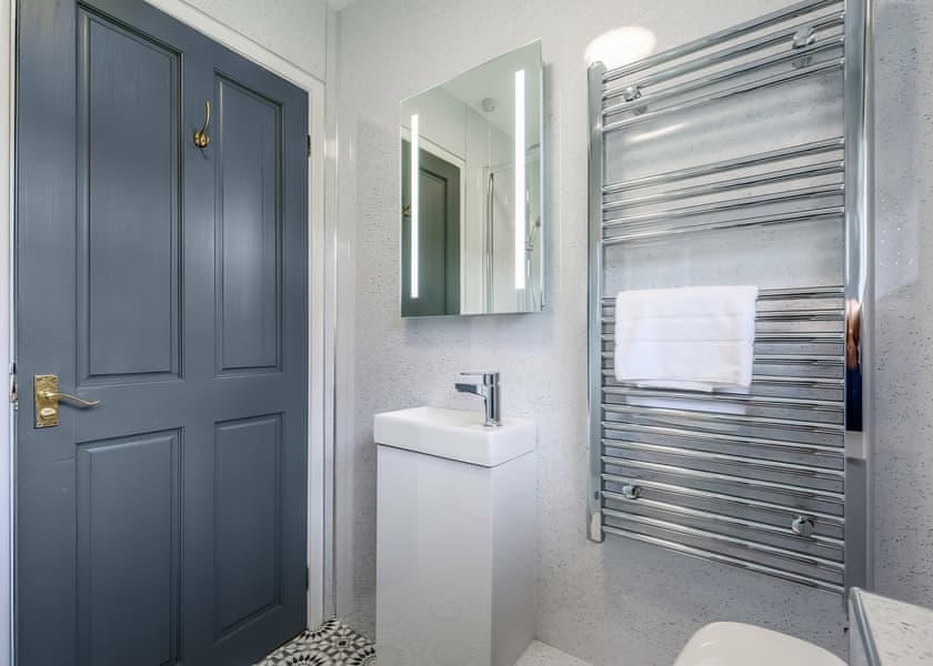 Surf Wave Apartment 2 - Golden Coast Holiday Park, Woolacombe