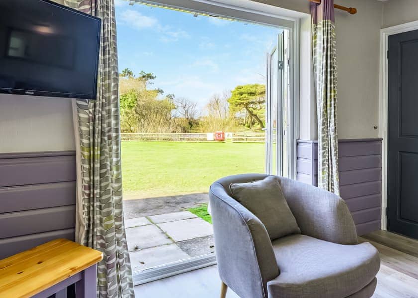 Surf Wave Apartment 2 (Pet) - Golden Coast Holiday Park, Woolacombe