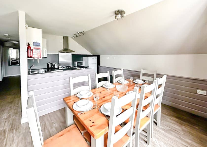 Ocean Tide Villa 3 Hot Tub (Pets Welcome) - Golden Coast Holiday Park, Woolacombe