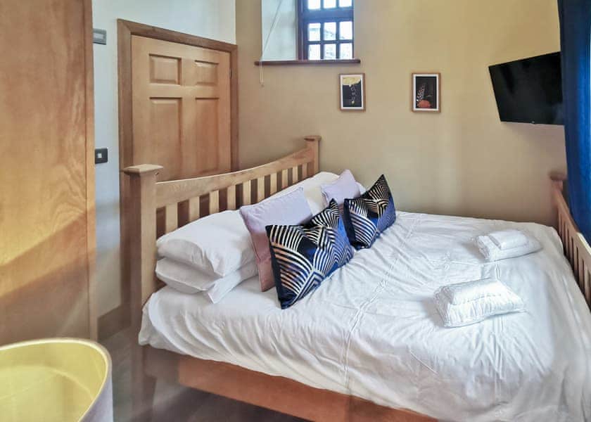 Carmarthenshire Cottage - Grondre Holiday Park, Clunderwen, Nr Narberth