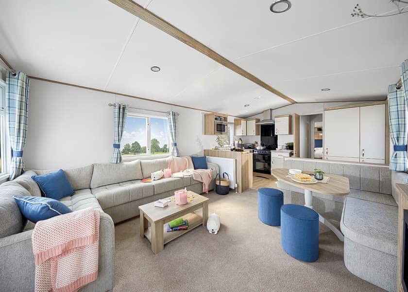 Platinum 3 - Grondre Holiday Park, Clunderwen, Nr Narberth
