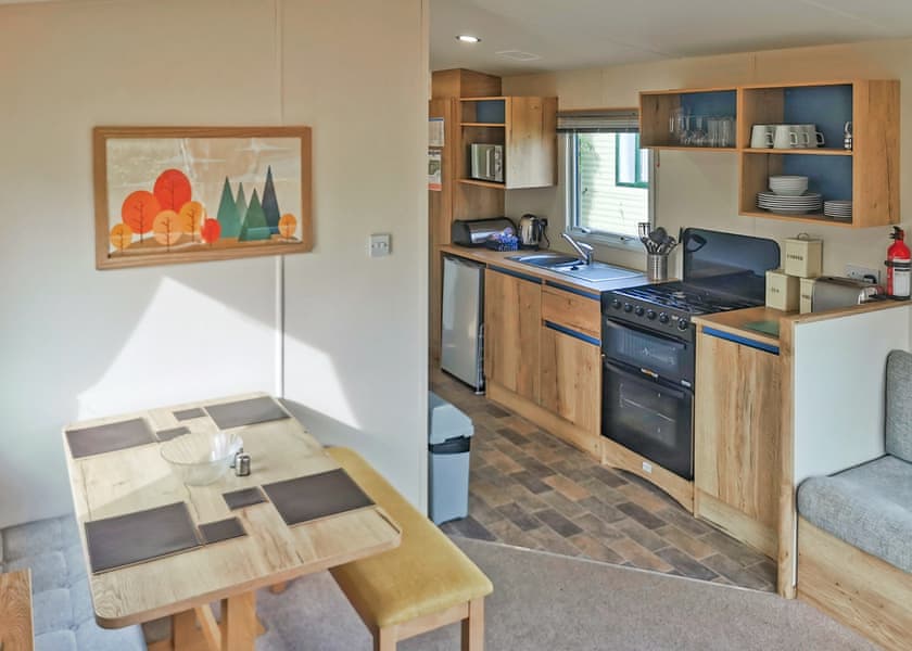 Gold Plus 3 Bed No Dogs Sleeps 6 - Grondre Holiday Park, Clunderwen, Nr Narberth