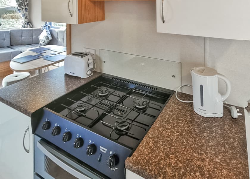 Gold Plus 3 Bed No Dogs Sleeps 6 - Grondre Holiday Park, Clunderwen, Nr Narberth